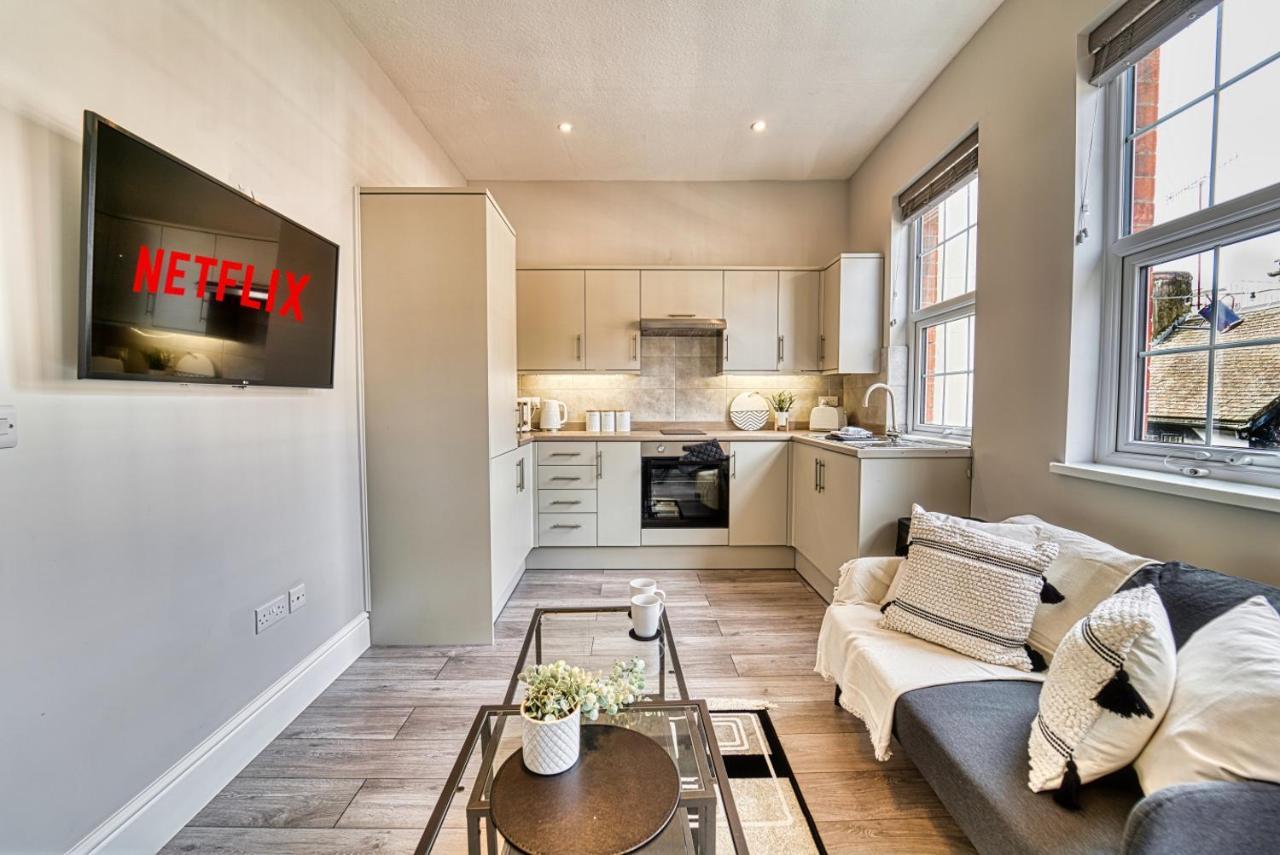 Host & Stay - Taylor Apartment ウスター エクステリア 写真