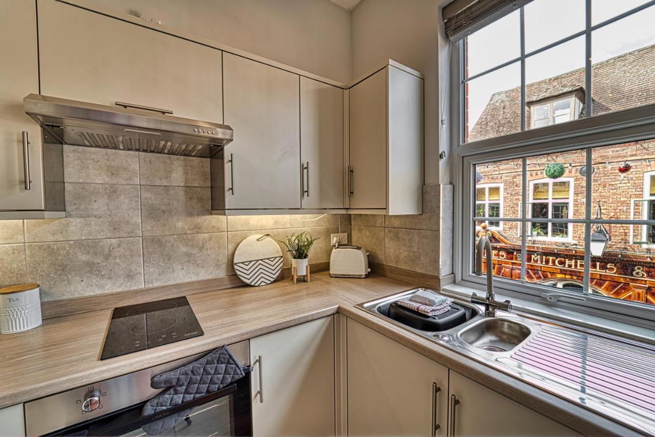 Host & Stay - Taylor Apartment ウスター エクステリア 写真